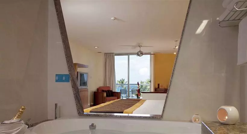 酒店 Grand Sirenis Mayan Beach