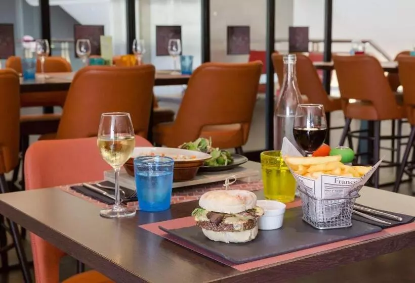 ホテル Hôtel Du Béryl, Lons Le Saunier