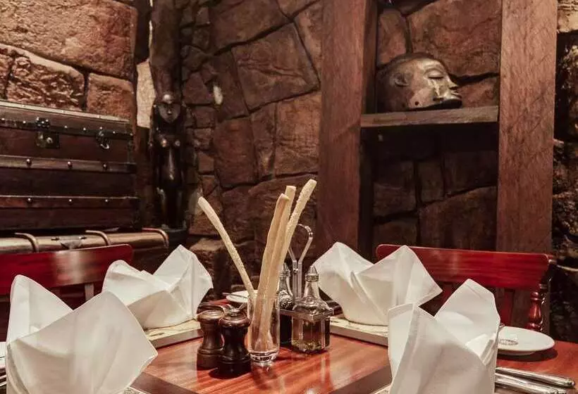 هتل Kampala Serena