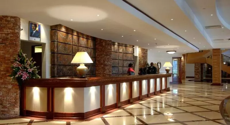 هتل Kampala Serena