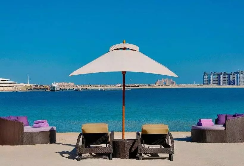 هتل Le Méridien Mina Seyahi Beach Resort & Waterpark