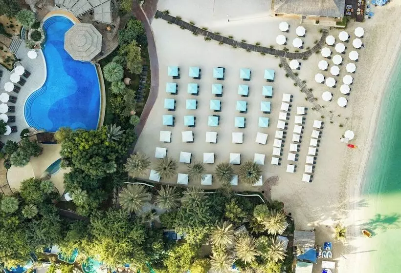 هتل Le Méridien Mina Seyahi Beach Resort & Waterpark
