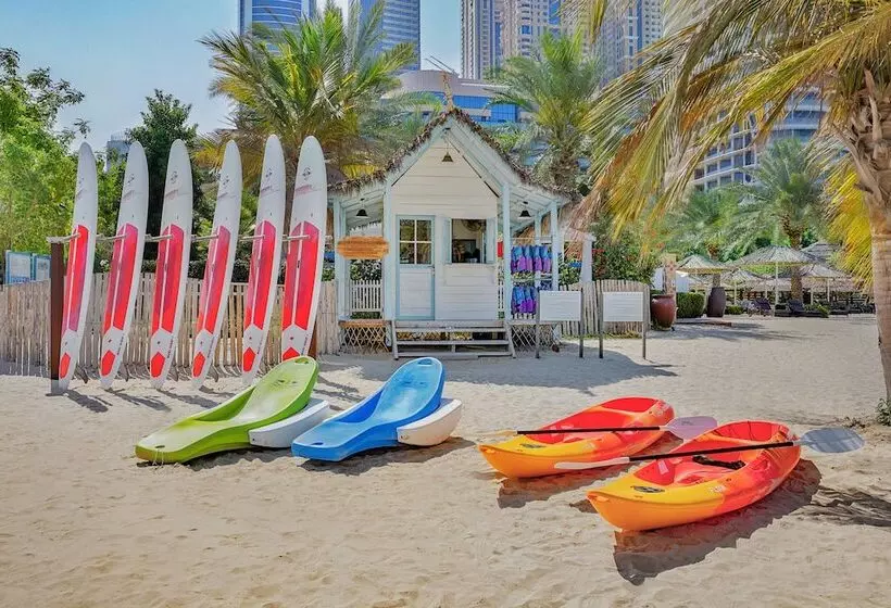 هتل Le Méridien Mina Seyahi Beach Resort & Waterpark