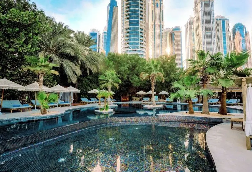 هتل Le Méridien Mina Seyahi Beach Resort & Waterpark