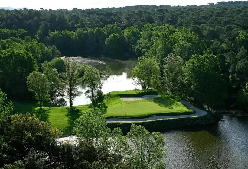 Отель Domaine De Saint Endréol Golf & Spa Resort