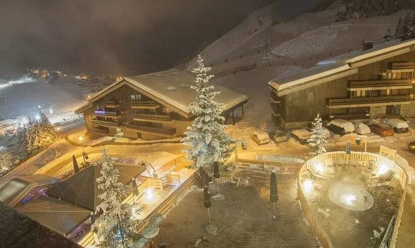 Отель Madame Vacances Hôtel & Spa Le Mottaret