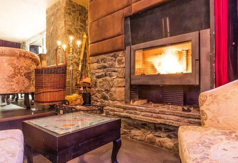 Отель Madame Vacances Hôtel & Spa Le Mottaret