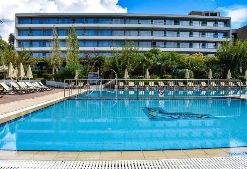 Отель Mediterranee