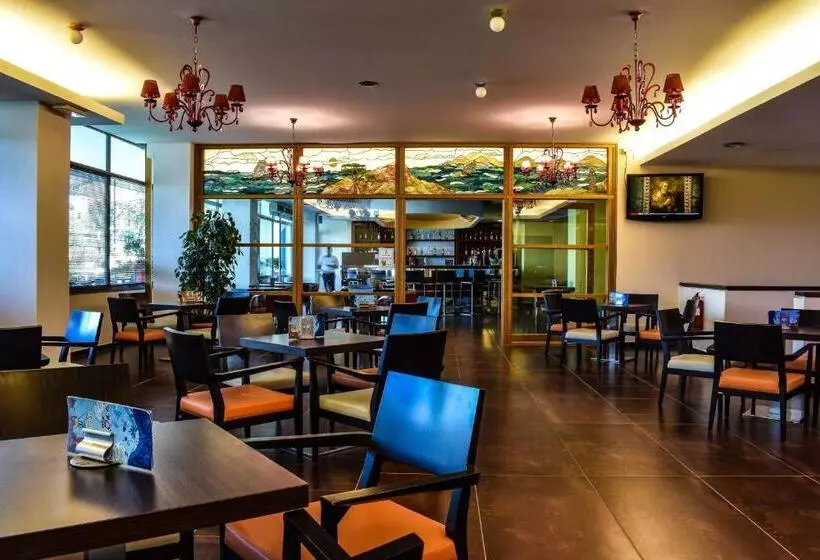 Отель Mediterranee