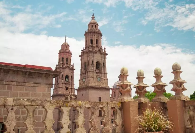 Hotel Mision Catedral Morelia