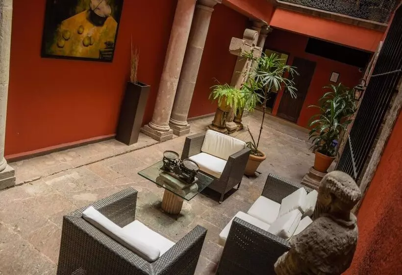 Hotel Mision Catedral Morelia