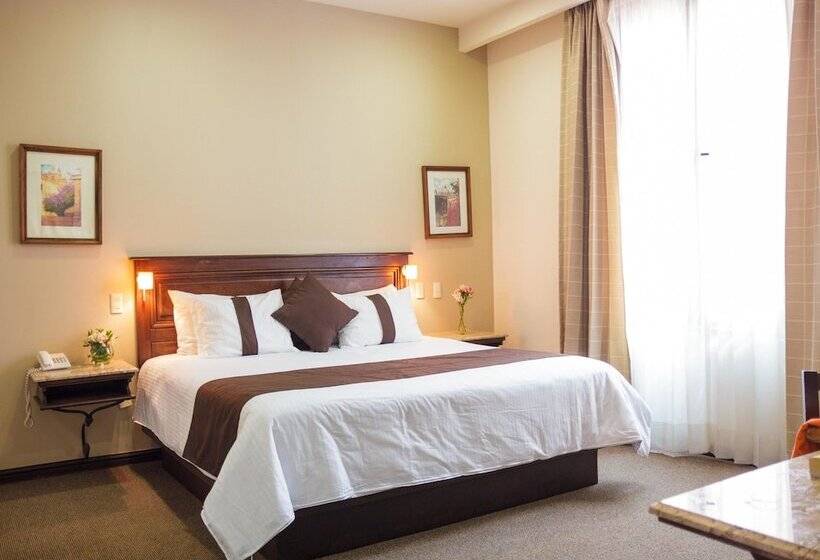 Отель Mision Catedral Morelia