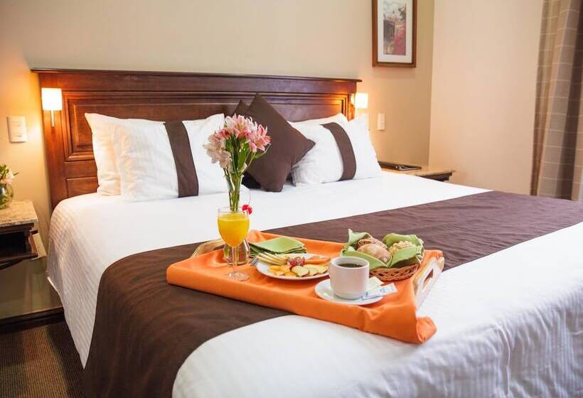 Отель Mision Catedral Morelia