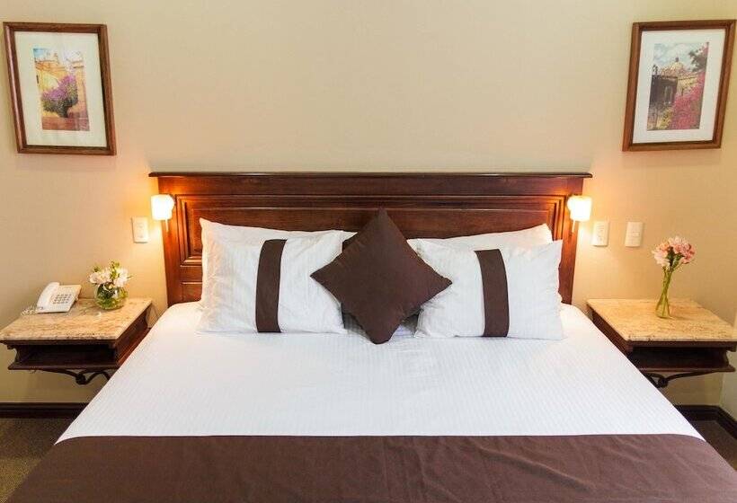 Отель Mision Catedral Morelia