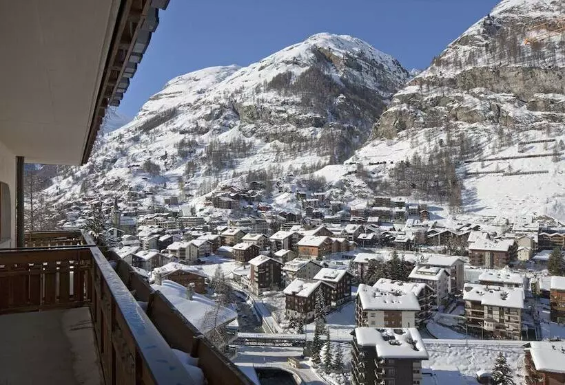 ホテル Relais & Chateaux Schonegg