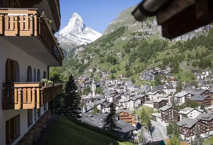 ホテル Relais & Chateaux Schonegg