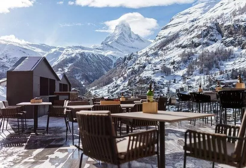 ホテル Relais & Chateaux Schonegg