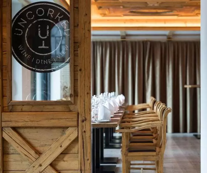 ホテル Relais & Chateaux Schonegg