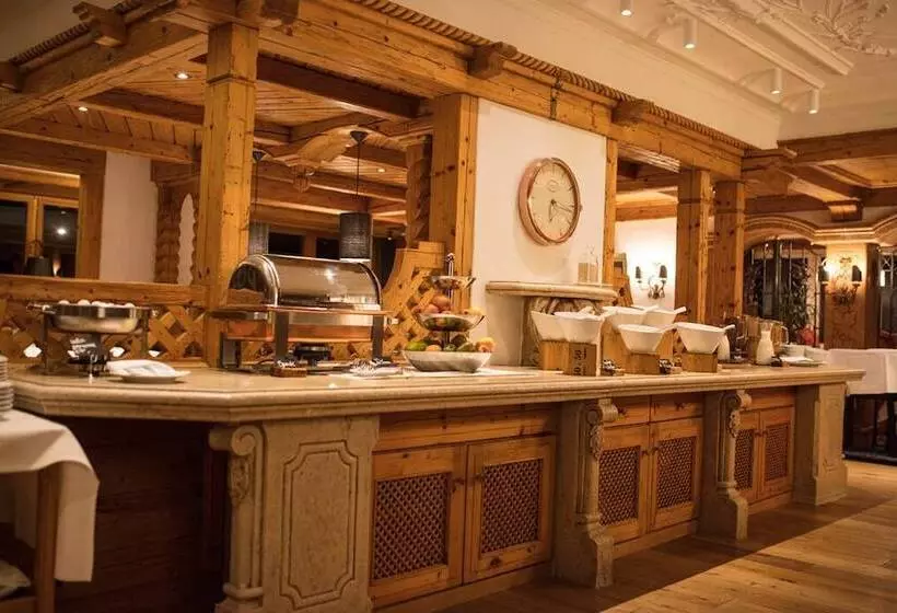 ホテル Relais & Chateaux Schonegg