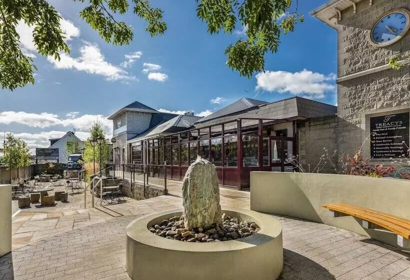 فندق Treacys West County Conference And Leisure Centre