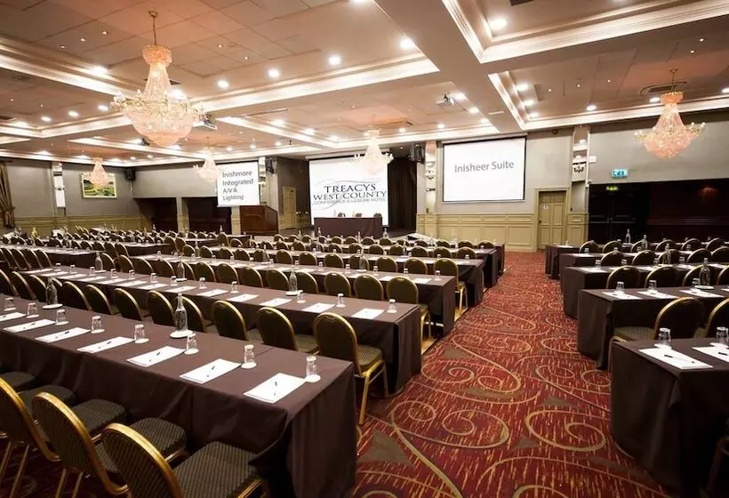 فندق Treacys West County Conference And Leisure Centre