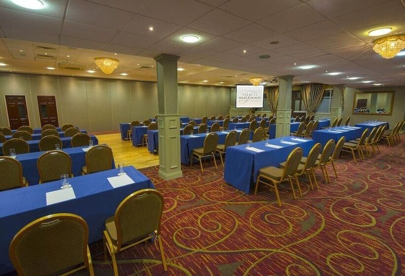 酒店 Treacys West County Conference And Leisure Centre