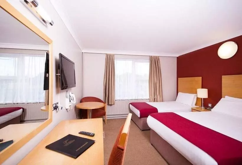 فندق Treacys West County Conference And Leisure Centre