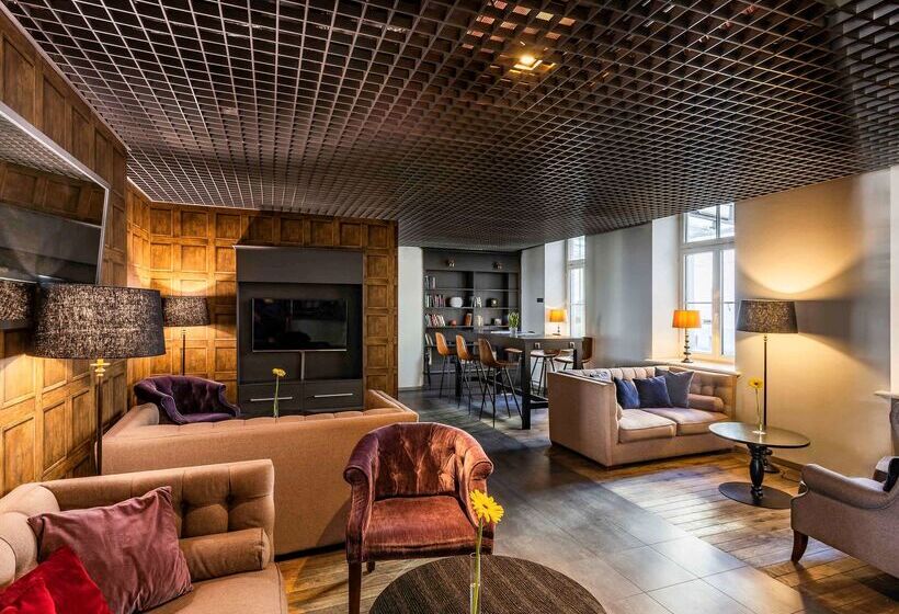 هتل Tribe Riga City Centre