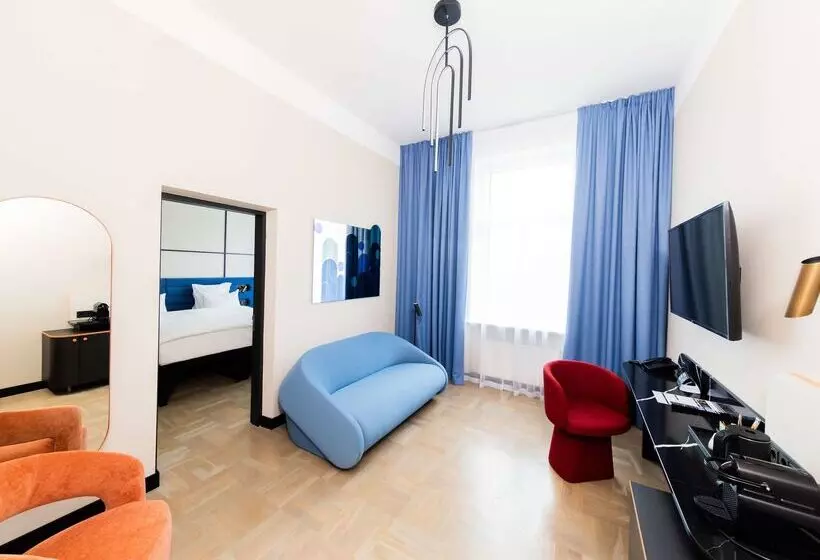 هتل Tribe Riga City Centre