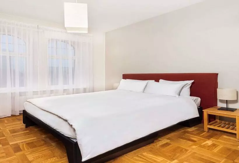 هتل Tribe Riga City Centre