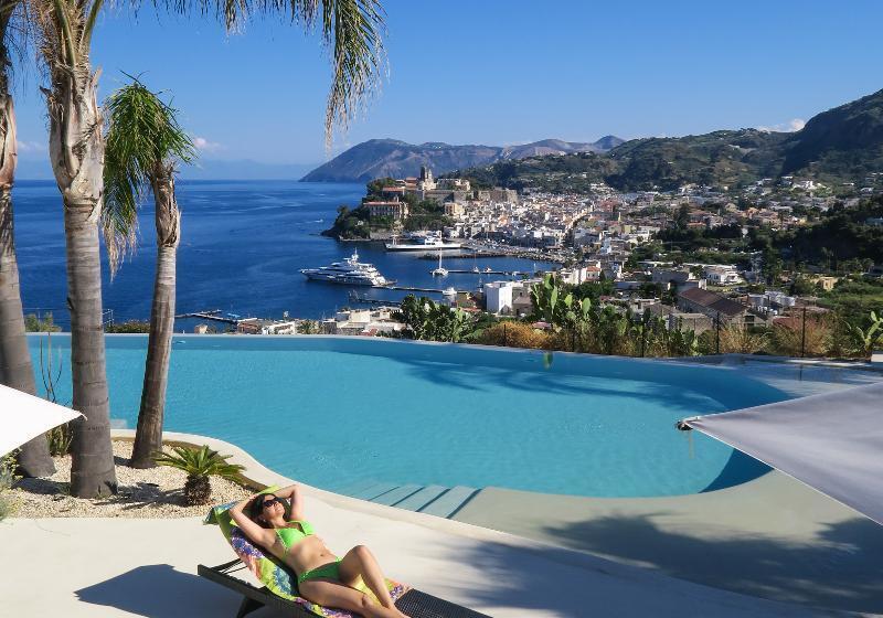 渡假胜地  Villa Enrica   Aeolian Charme