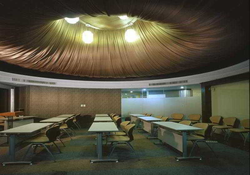 Chateau Regency Apartment