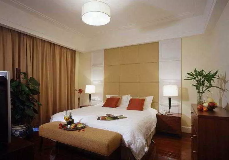 Chateau Regency Apartment