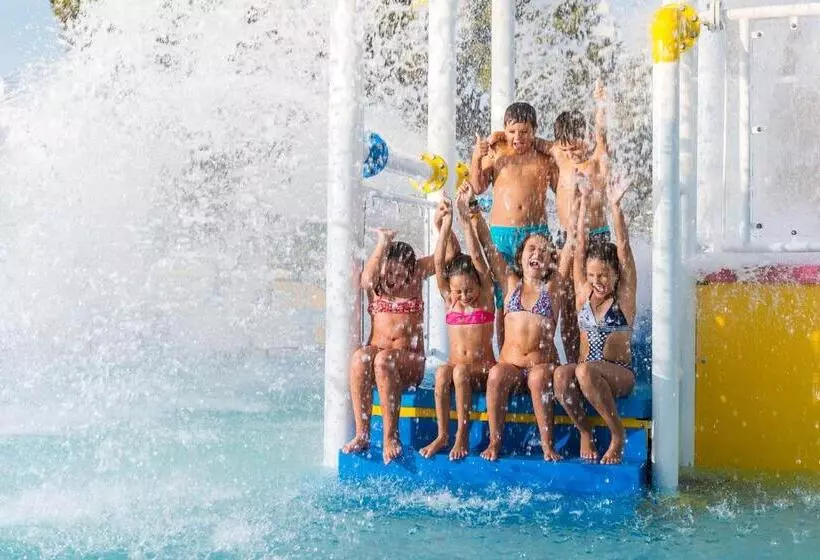 Guitart Central Park Aqua Resort