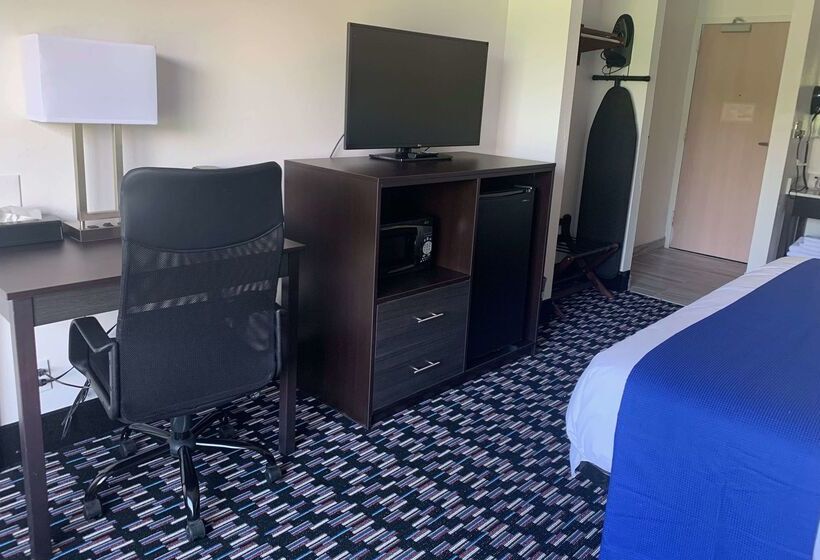 בית מלון כפרי Baymont By Wyndham Charlotte University