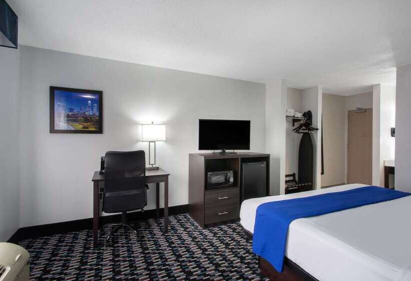 בית מלון כפרי Baymont By Wyndham Charlotte University