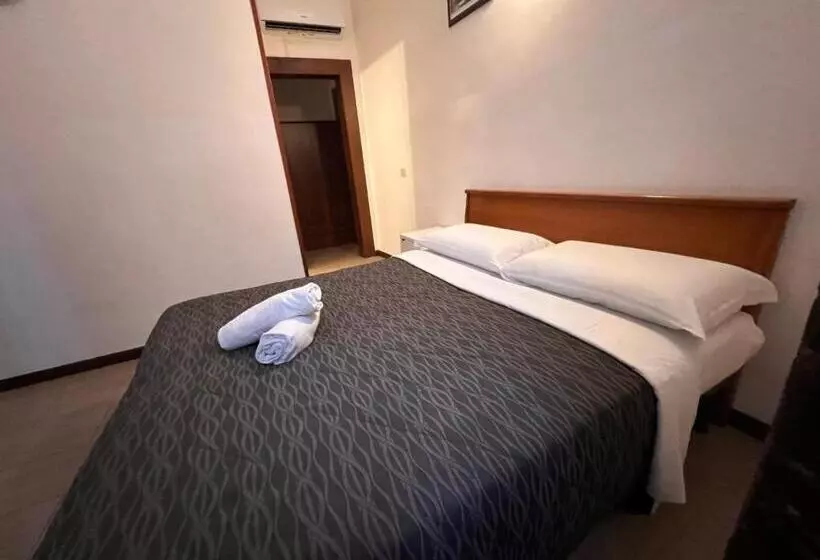 בית מלון כפרי Booking Inn Settembre 95