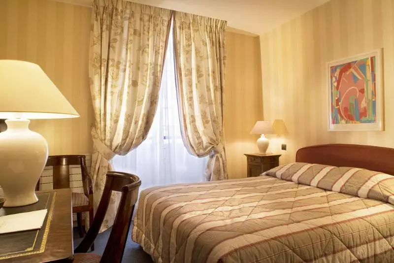 ホテル Hôtel D Orsay   Esprit De France