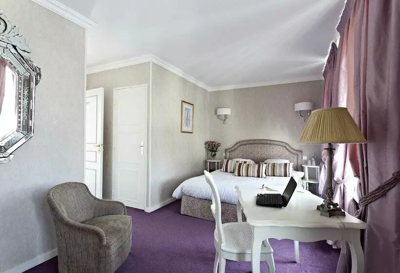 فندق De L Univers