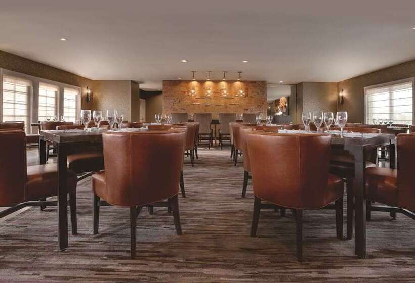 فندق Embassy Suites By Hilton Scottsdale Resort