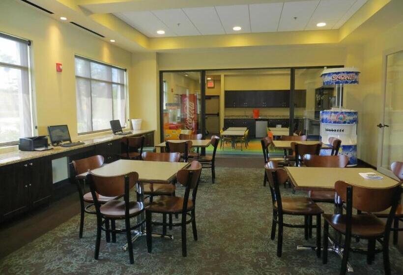 فندق Fantasyworld Resort