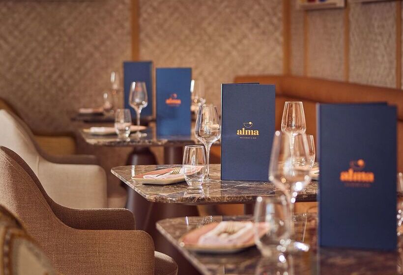 בית מלון כפרי Hilton Mallorca Galatzo