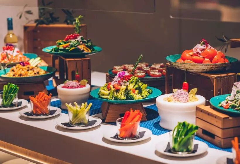 Отель Iberostar Selection Playa de Muro Village