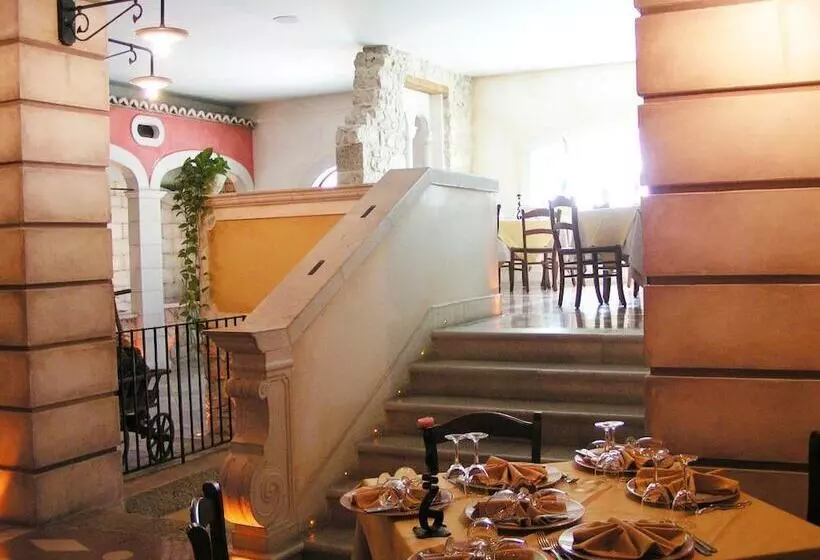 בית מלון כפרי Marchesina Resort Srls