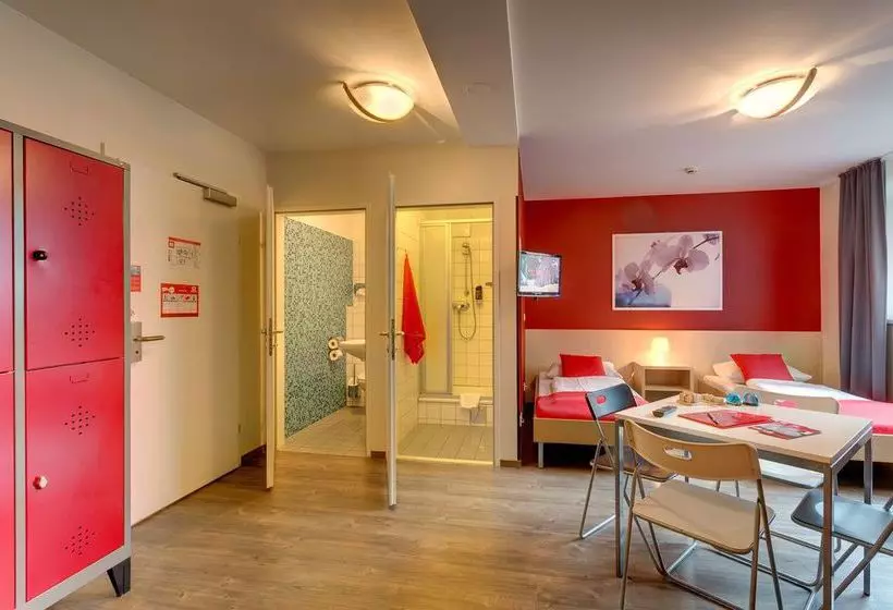 Meininger Hotel Vienna Central Station