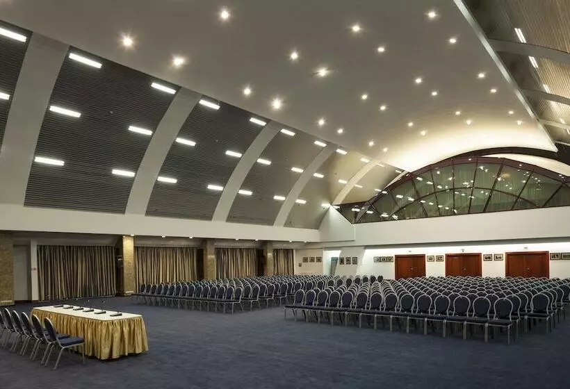 ホテル Piatra Mare