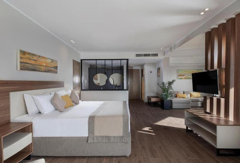 هتل Pyramisa Beach Resort Sahl Hasheesh