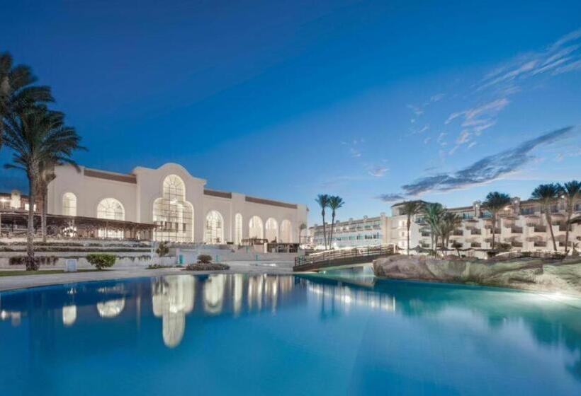 هتل Pyramisa Beach Resort Sahl Hasheesh