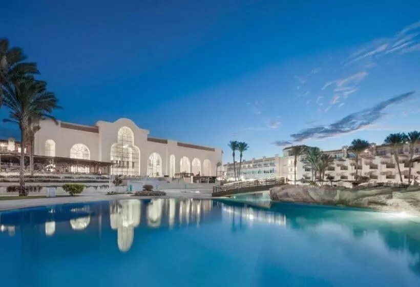 هتل Pyramisa Beach Resort Sahl Hasheesh