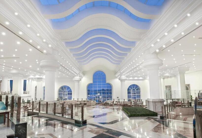 هتل Pyramisa Beach Resort Sahl Hasheesh